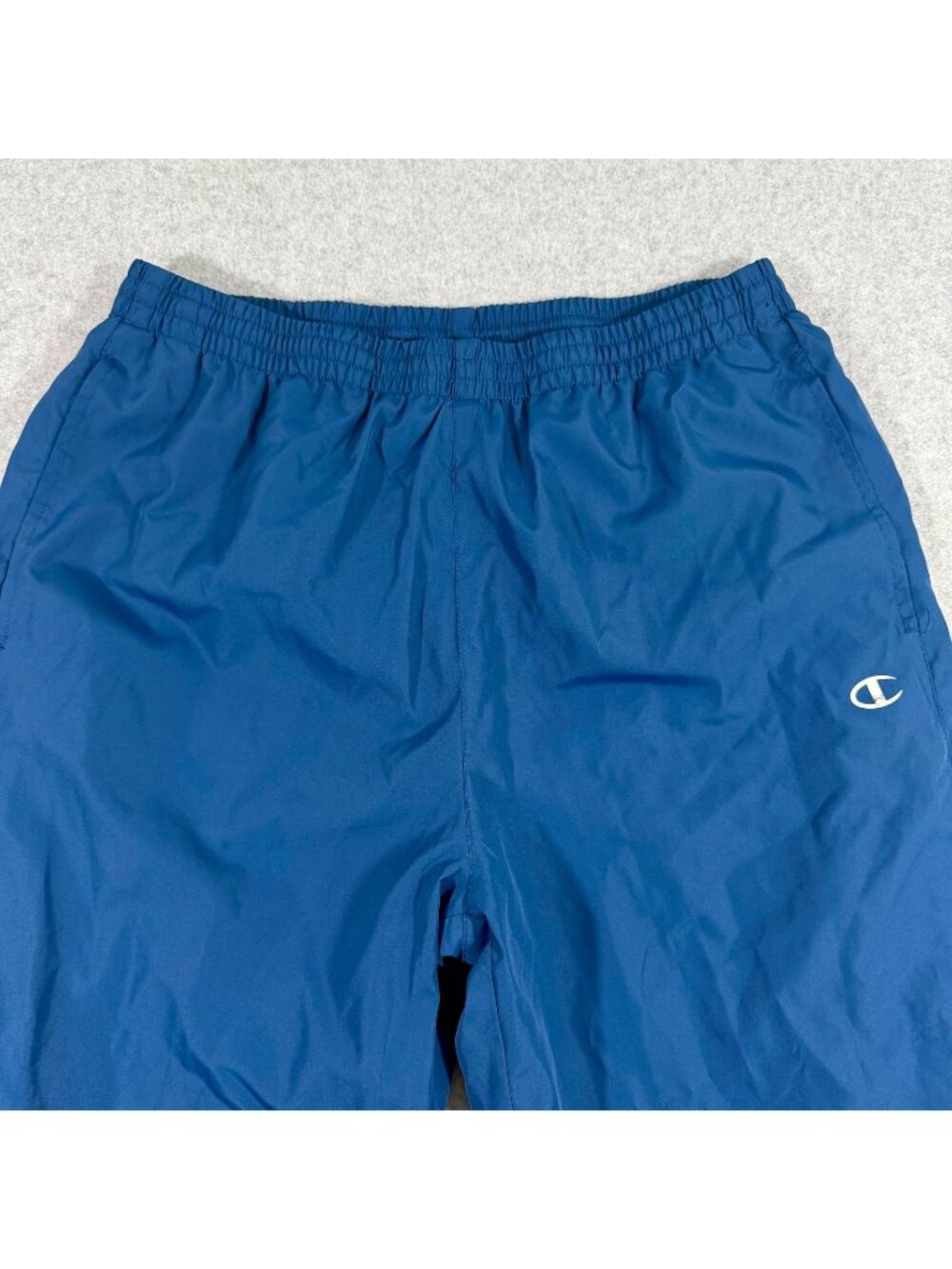 Champion Men’s Windbreaker Track Pants Size L Blue Mesh Lined Ankle Zip Athletic